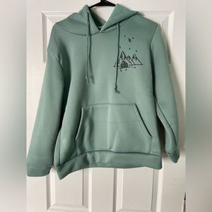 Green Mountains Pullover Hoodie